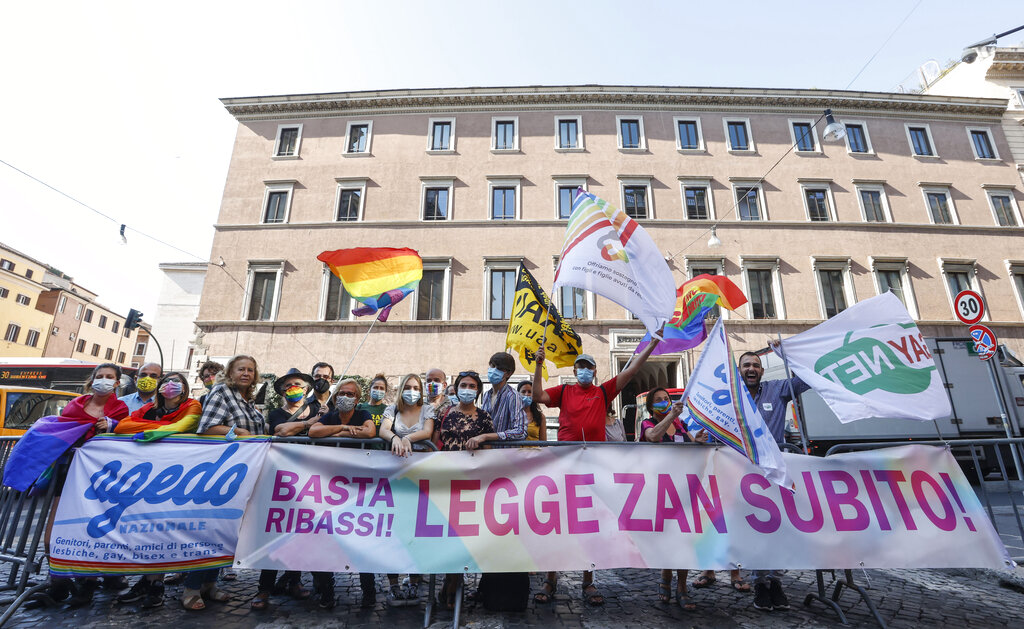 Ιταλία: Δεν πέρασε ο νόμος κατά της ομοτρανσφοβίας στη Γερουσία
