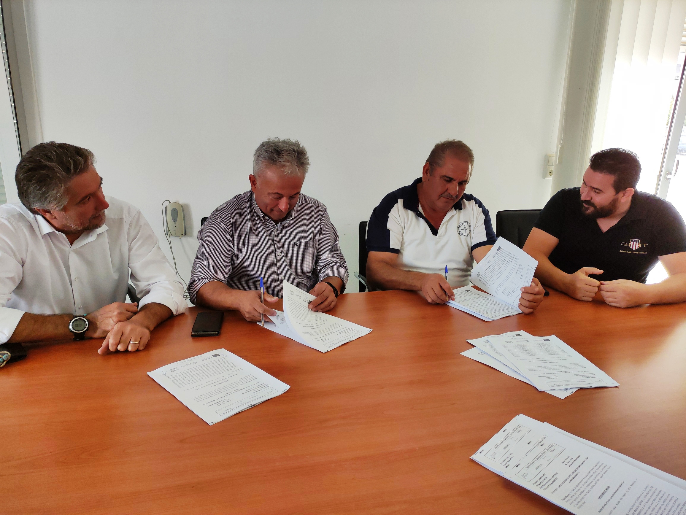 Υπογραφή σύμβασης για νέα δίκτυα ύδρευσης στο Μάραθο