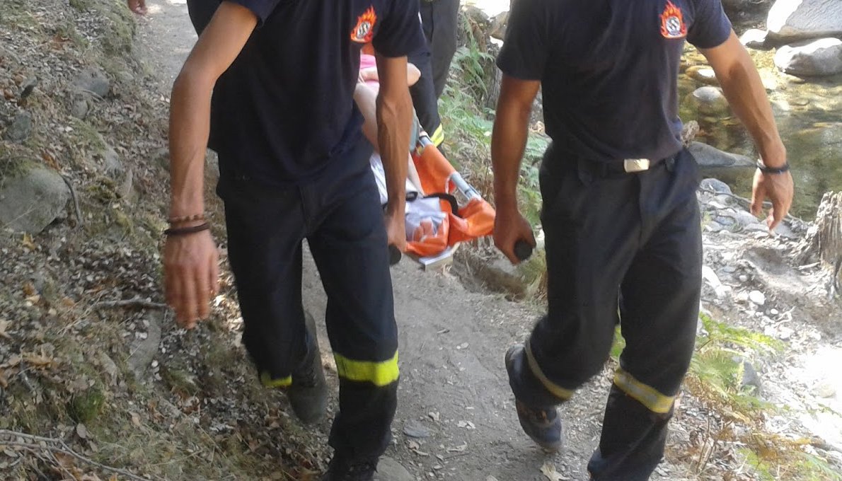 Διάσωση κοπέλας σε φαράγγι της Ζούρβας από την Πυροσβεστική Υπηρεσία Χανίων