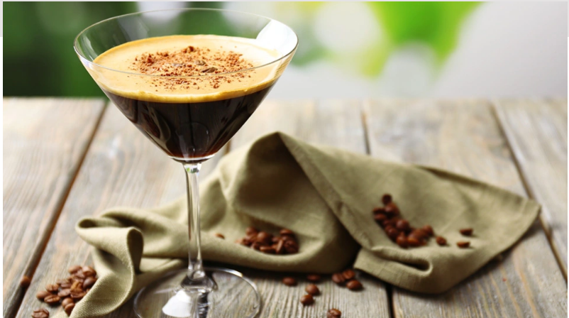 Espresso Martini: Φτιάχνουμε ένα κοκτέιλ για τους λάτρεις του καφέ