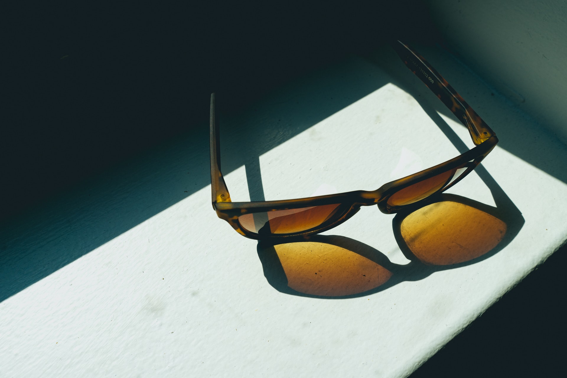 5 λόγοι για να φοράτε γυαλιά ηλίου κατά τους κρύους μήνες