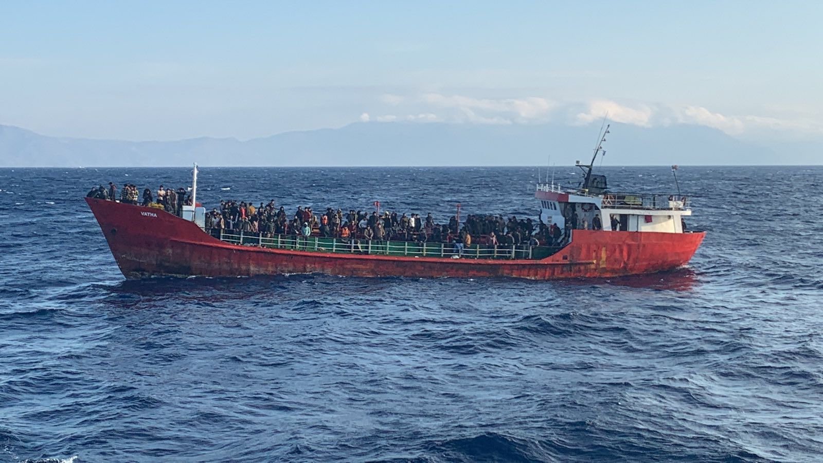 Στην Κω οι 382 μετανάστες που διασώθηκαν από τουρκικό φορτηγό πλοίο νότια της Κρήτης