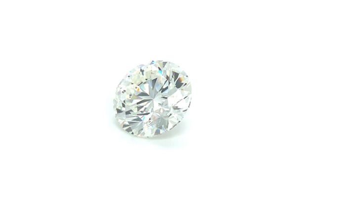 Μια πέτρα που αγοράστηκε σε υπαίθρια αγορά αποδείχθηκε ότι ήταν ένα διαμάντι 34 καρατίων