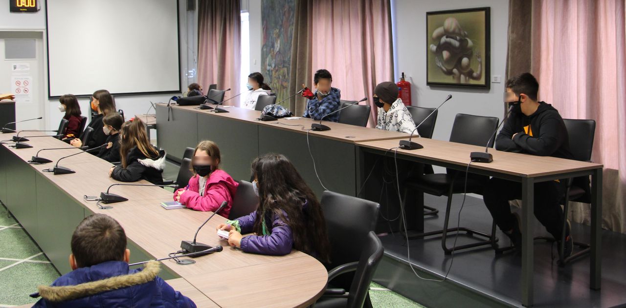 Υποδοχή μαθητών και εκπαιδευτικών του 16ου Δημοτικού Σχολείου Χανίων στο Δημαρχείο Χανίων