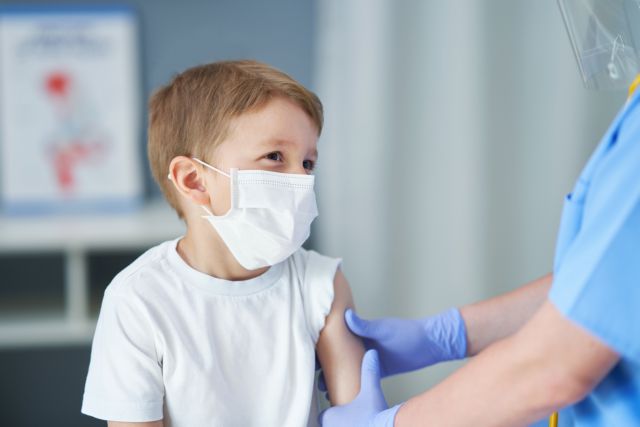 Πόσο αποτελεσματικό είναι το εμβόλιο της Pfizer για τα παιδιά 5-11 ετών – Είναι ασφαλές;