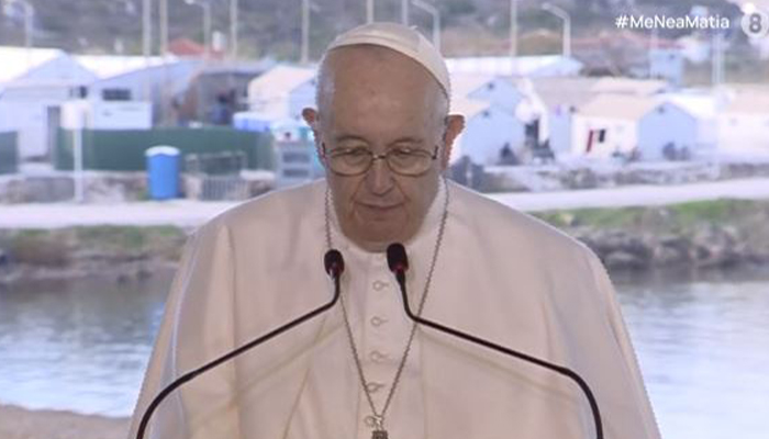 «Όποιος σας φοβάται δεν σας έχει δει στα μάτια» – Η συγκινητική ομιλία του πάπα Φραγκίσκου