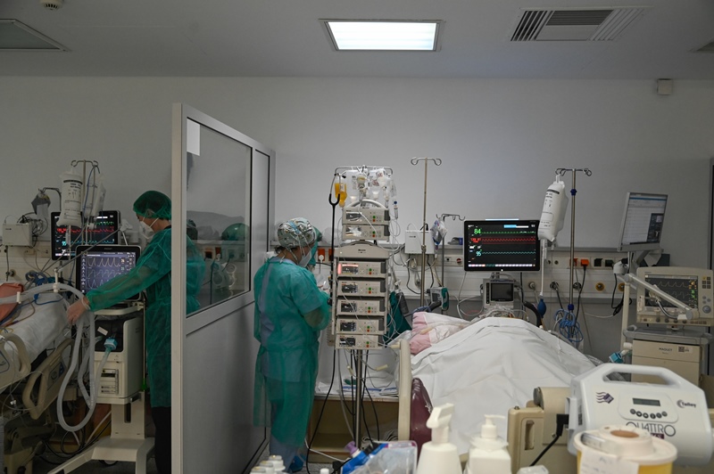 Covid-19: Μεγαλώνει η πίεση στα Νοσοκομεία της Κρήτης  και ειδικά στο Χανίων