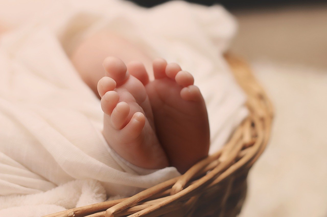 Ρέθυμνο: Τραγική κατάληξη βρέφους – “Έσβησε” λίγες μέρες μετά τη γέννησή του