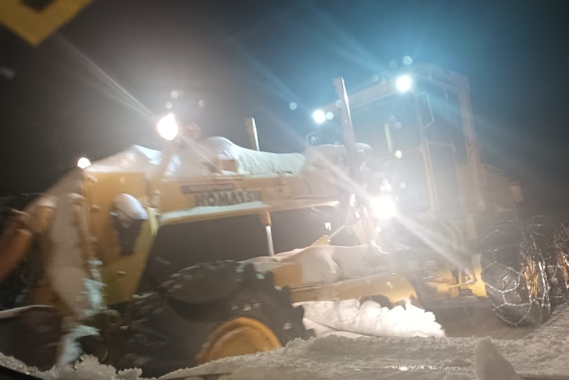 Οριακή η κατάσταση στο Οροπέδιο Λασιθίου – Το 1 μέτρο έφτασε το χιόνι!