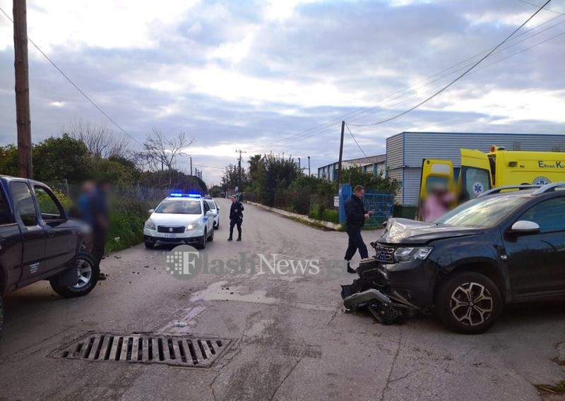 Τροχαίο ατύχημα στα Χανιά σε σφοδρή σύγκρουση δύο αυτοκινήτων (φωτο)