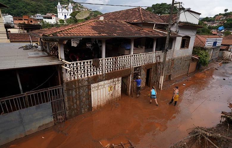 Τουλάχιστον 18 νεκροί από τις πλημμύρες και κατολισθήσεις στη Βραζιλία