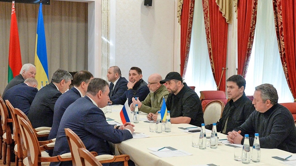 Πόλεμος Ουκρανία:Σε εξέλιξη οι διαπραγματεύσεις μεταξύ Ουκρανίας και Ρωσίας στη Λευκορωσία