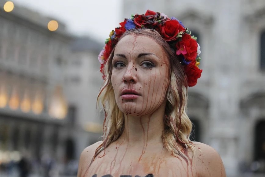 Ίνα Σεβτσένκο: Η ακτιβίστρια των Femen προειδοποιεί για τις γυναίκες στην Ουκρανία