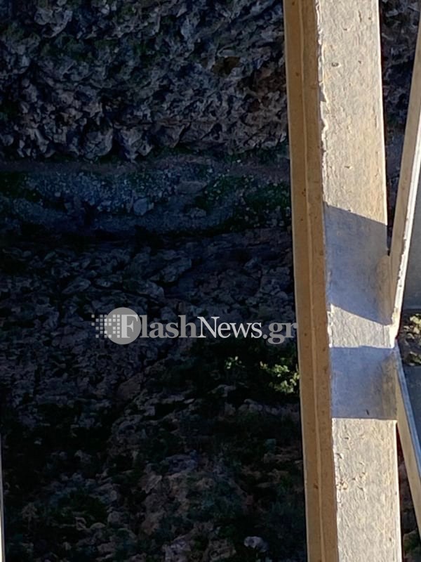 Ανείπωτη Τραγωδία: Βουτιά θανάτου απο τη γέφυρα του φαραγγιού της Αράδαινας-55χρονος Πασίγνωστος Επιχειρηματίας[photos]