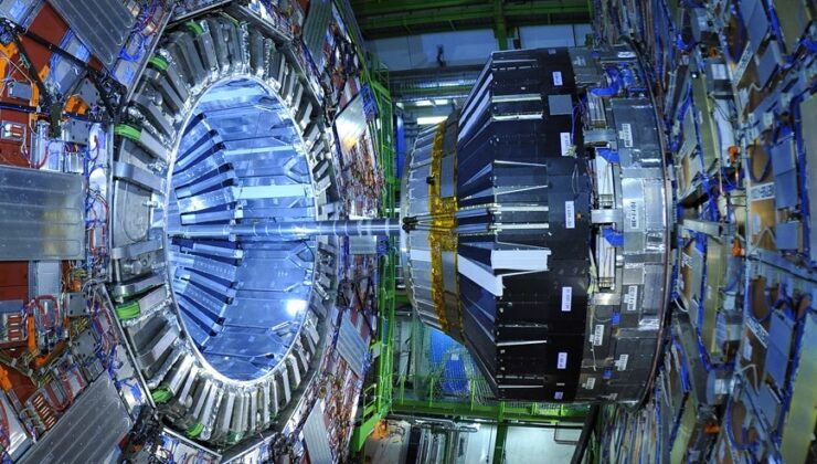 CERN: Ο Μεγάλος Επιταχυντής επιστρέφει ανανεωμένος – Επαναλειτουργεί επίσημα μετά από τρία χρόνια