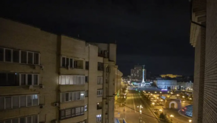 Απαγόρευση κυκλοφορίας στο Κίεβο – «Μείνετε στα σπίτια σας»