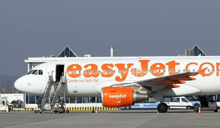 EasyJet Aκυρώνει πτήσεις στη Βρετανία – Εκτοξεύτηκε ο αριθμός των εργαζομένων με κορονοϊό