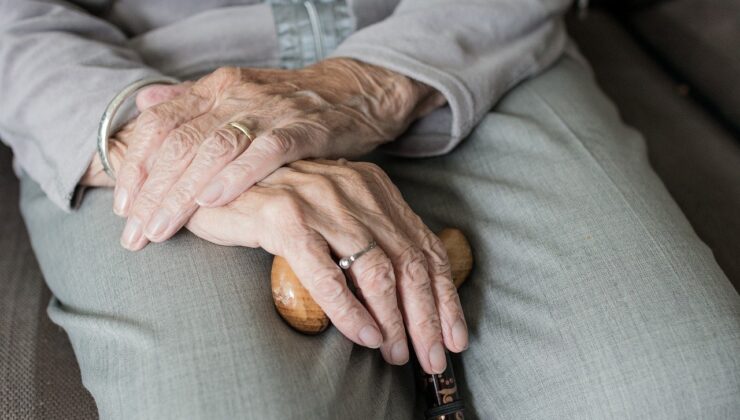 Παράνομο γηροκομείο λειτουργούσε στις Σέρρες – Γιατροί και γραφεία τελετών συγκάλυπταν θανάτους ηλικιωμένων