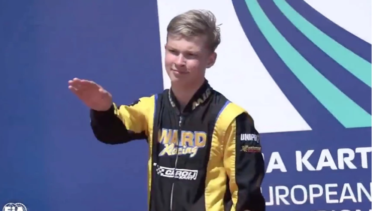 15χρονος Ρώσος οδηγός kart κατηγορείται για ναζιστικό χαιρετισμό – Απολογήθηκε με κλάματα