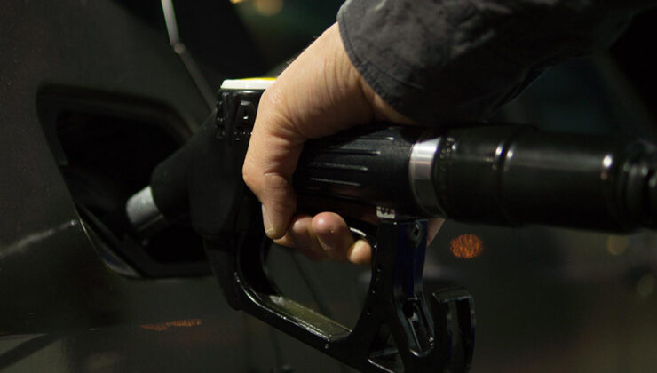 Βενζίνη στα τρία ευρώ: Πότε και πως το εφιαλτικό σενάριο μπορεί να γίνει πραγματικότητα