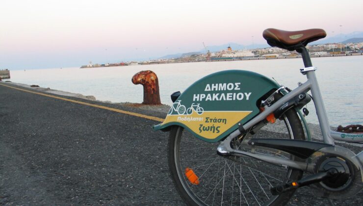 Ο Δήμος Ηρακλείου αποκτά τα δικά του ηλεκτρικά ποδήλατα
