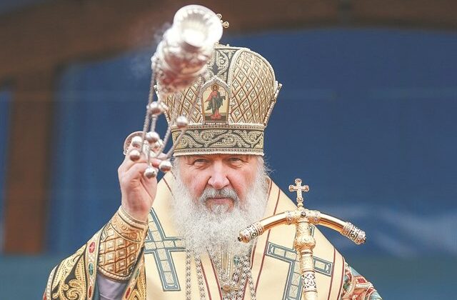 Πατριάρχης Κύριλλος, ο πάμπλουτος αρχιερέας του καπνού