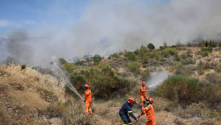 Μάχη της πυροσβεστικής σε τρία μέτωπα – Πυρκαγιές σε Αττική, Εύβοια, Ηλεία