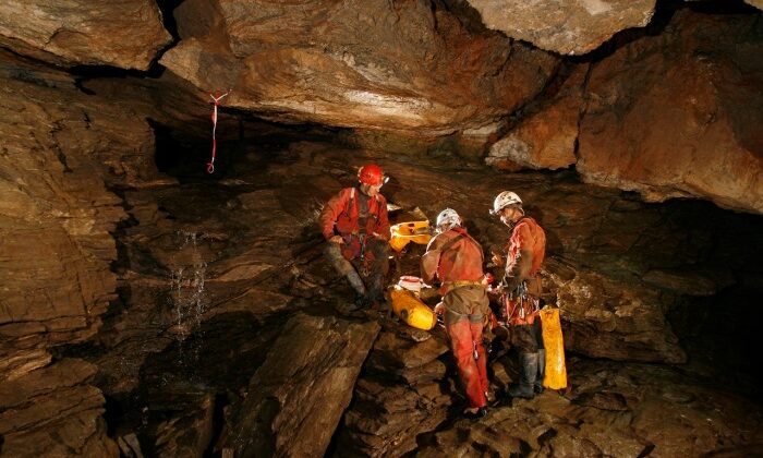 Ολοκληρώθηκε η πρώτη φάση της μεγάλης αποστολής στο σπηλαιοβάραθρο «Γουργούθακας» στα Χανιά  (βίντεο)
