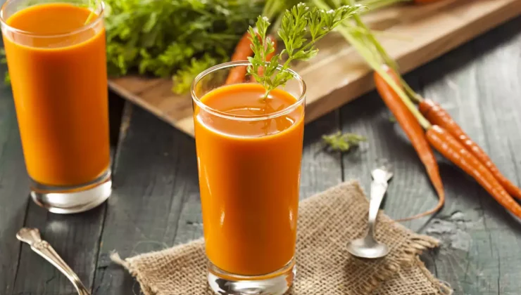 Αυτά είναι τα 8 απίστευτα οφέλη που έχει ο χυμός καρότου