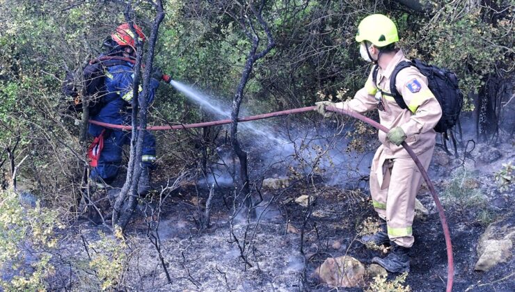 Άργος: Λήστεψαν πυροσβέστες που έδιναν μάχη με την φωτιά – Έκλεψαν μέχρι και τα κράνη
