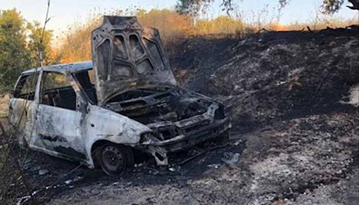 Κάηκε ολοσχερώς αυτοκίνητο στην Κίσσαμο (φωτο)