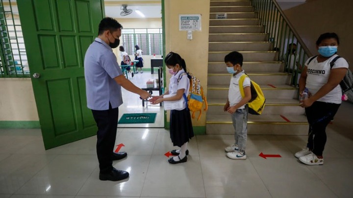 Φιλιππίνες-Covid-19: Άνοιξαν και πάλι τα σχολεία μετά απο περισσότερο από δύο χρόνια