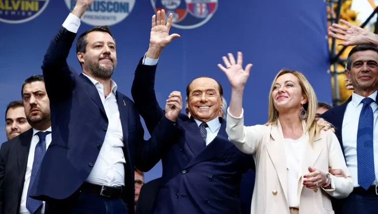 Ιταλία: Η Τζόρτζια Μελόνι δεν θέλει τον Σαλβίνι στην κυβέρνηση – Αμφίβολος και ο Μπερλουσκόνι λόγω γκάφας