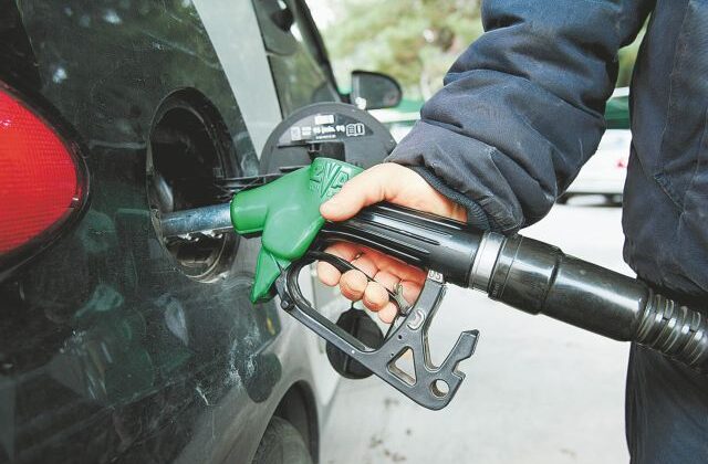 Καύσιμα: Ποιες περιοχές έχουν ακριβή βενζίνη – Η “εικόνα” στην Κρήτη και τι θα γίνει με το Fuel pass 3