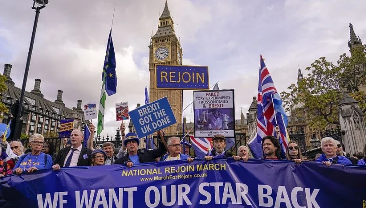 Διαδήλωση στο Λονδίνο για επανένταξη της Βρετανίας στην ΕΕ