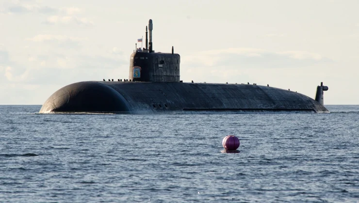 Συναγερμός στο ΝΑΤΟ – Το ρωσικό πυρηνικό υποβρύχιο Belgorod εγκατέλειψε τη βάση του στην Αρκτική