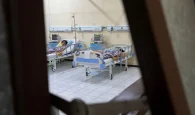Θρίλερ με σιρόπι για τον βήχα και την καταρροή: 74 νεκρά παιδιά στην Ινδονησία από οξεία νεφρική ανεπάρκεια