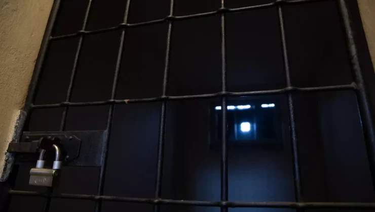 Αναστάτωση στις φυλακές Λάρισας – Πάνω από 100 κρατούμενοι αρνούνται να μπουν στα κελιά τους