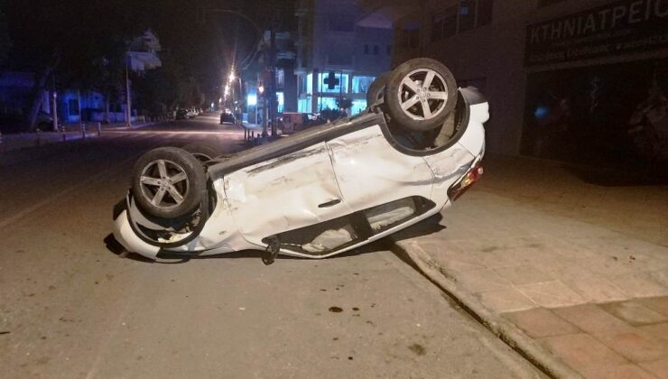 Αυτοκίνητο κατέληξε ανάποδα μετά από τροχαίο στο κέντρο της πόλης των Χανίων (φωτο)