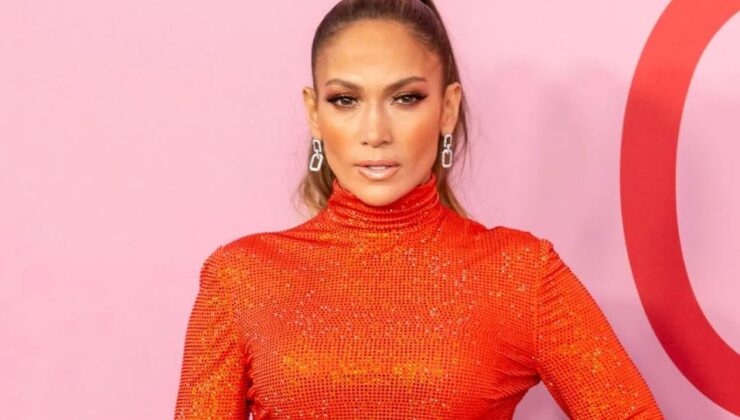 Jennifer Lopez: «Έπεσε μαύρο» στα social media της σταρ και διέγραψε παλιές δημοσιεύσεις