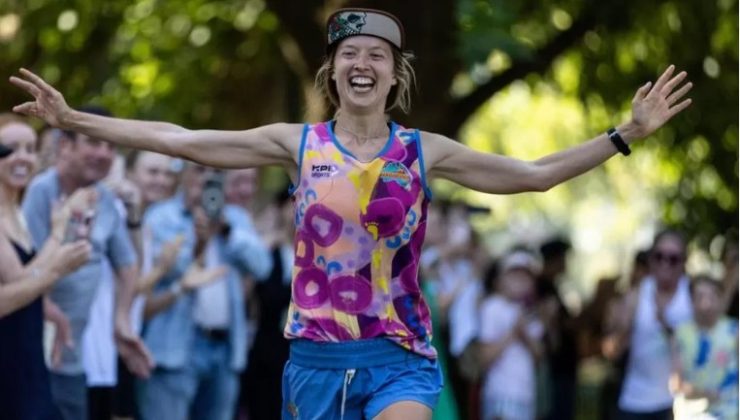 Γυναίκα μαραθωνοδρόμος διέσχισε όλη την Αυστραλία τρέχοντας κάθε μέρα έναν μαραθώνιο