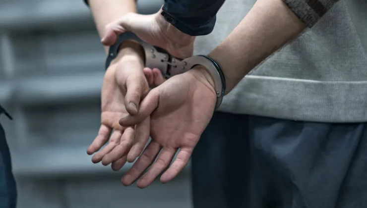 Ηράκλειο: Απείλησε την σύντροφο του με μαχαίρι και συνελήφθη