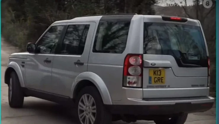 Τι σημαίνουν ο αριθμός και τα γράμματα στην πινακίδα του αυτοκινήτου του τέως Βασιλιά Κωνσταντίνου