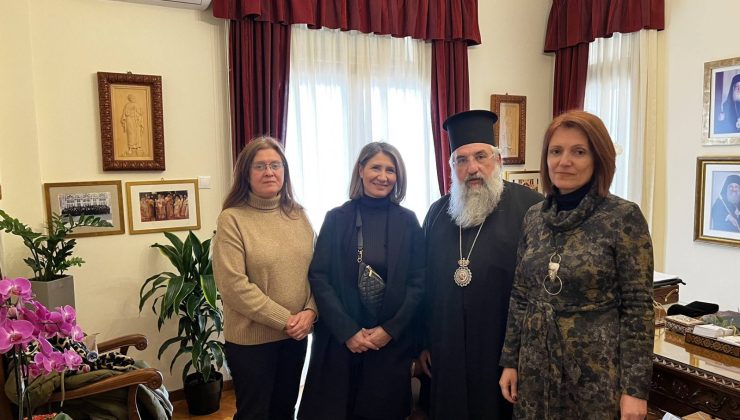 Στο πλευρό των εργαζομένων του Αρχαιολογικού Μουσείου ο Αρχιεπίσκοπος Κρήτης