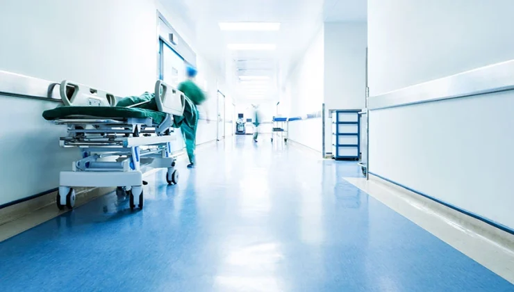 Τέμπη: Αποσωληνώθηκε ακόμα ένας ασθενής – 13 τραυματίες νοσηλεύονται, οι 4 σε ΜΕΘ
