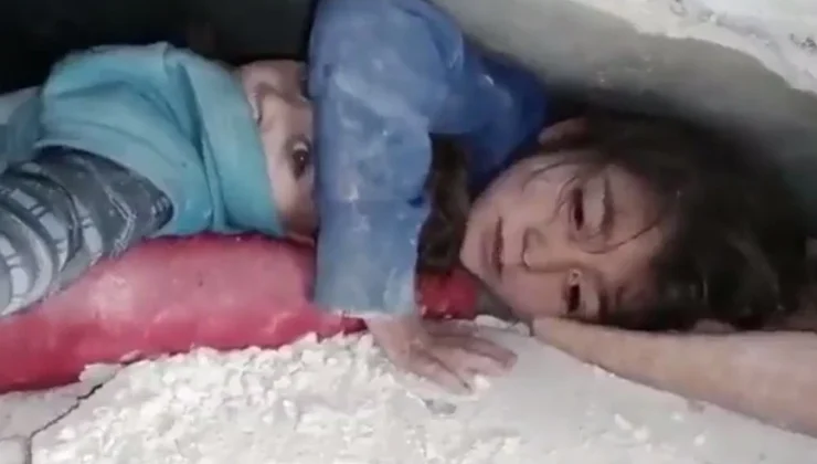 Συρία: Συγκλονιστικό βίντεο από την διάσωση δύο παιδιών