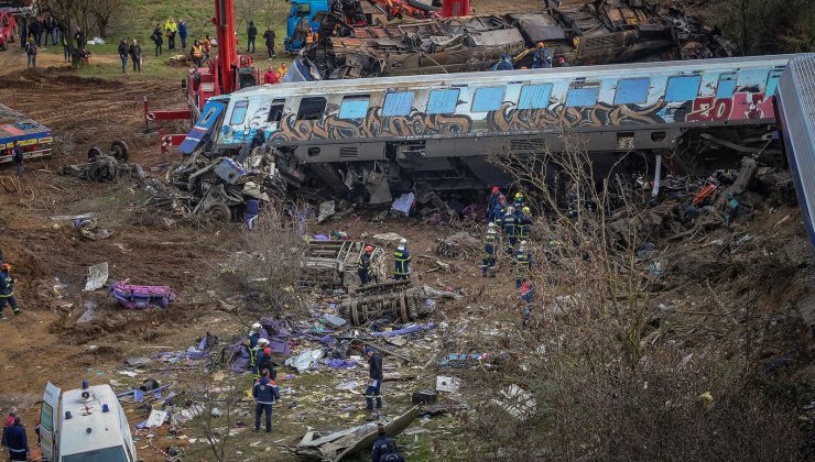 Σύγκρουση τρένων στα Τέμπη: Στο ανακριτή ο σταθμάρχης Λάρισας – Οι κατηγορίες που αντιμετωπίζει