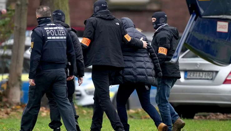 Γερμανία: Συνελήφθη άνδρας για επίθεση σε τρία άτομα με χειροβομβίδα και μαχαίρι