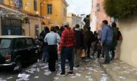 Ρουβίκωνας: Παρέμβαση στο σπίτι του πρώην υπουργού Κώστα Καραμάνλη για τα Τέμπη