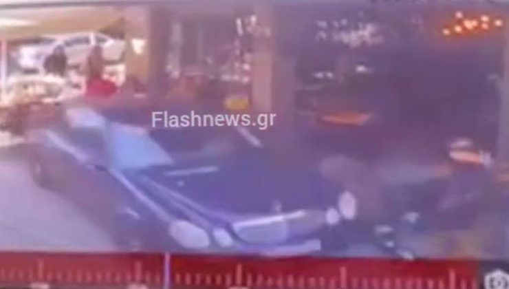 Βίντεο: Καρέ – καρέ η στιγμή που αυτοκίνητο πέφτει σε θαμώνες εστιατορίου στα Χανιά